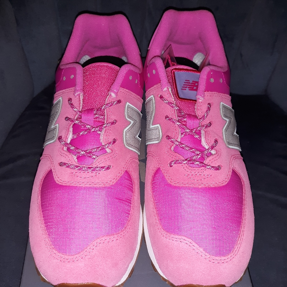 New Balance Pink Tennis Shoes